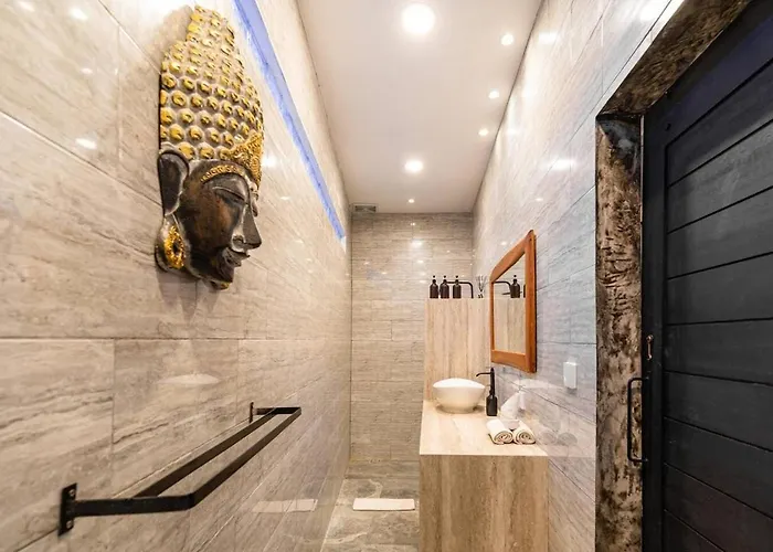 Umalas 4br Haven With Private Pool Near Villa *