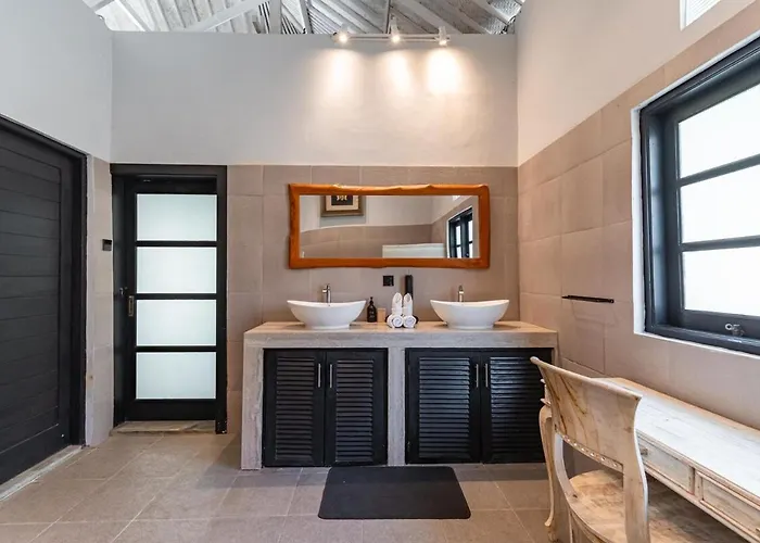 Umalas 4br Haven With Private Pool Near *