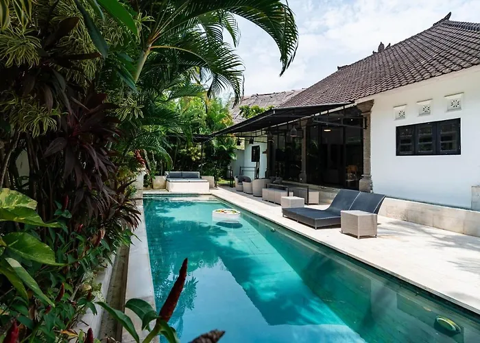Umalas 4br Haven With Private Pool Near Villa *