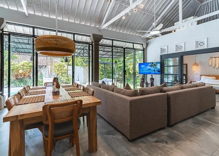 Umalas 4br Haven With Private Pool Near