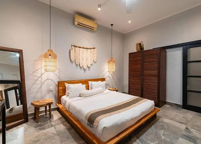 Umalas 4br Haven With Private Pool Near Canggu (Bali)