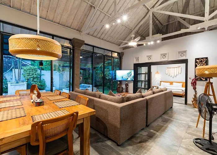 Villa Umalas 4br Haven With Private Pool Near